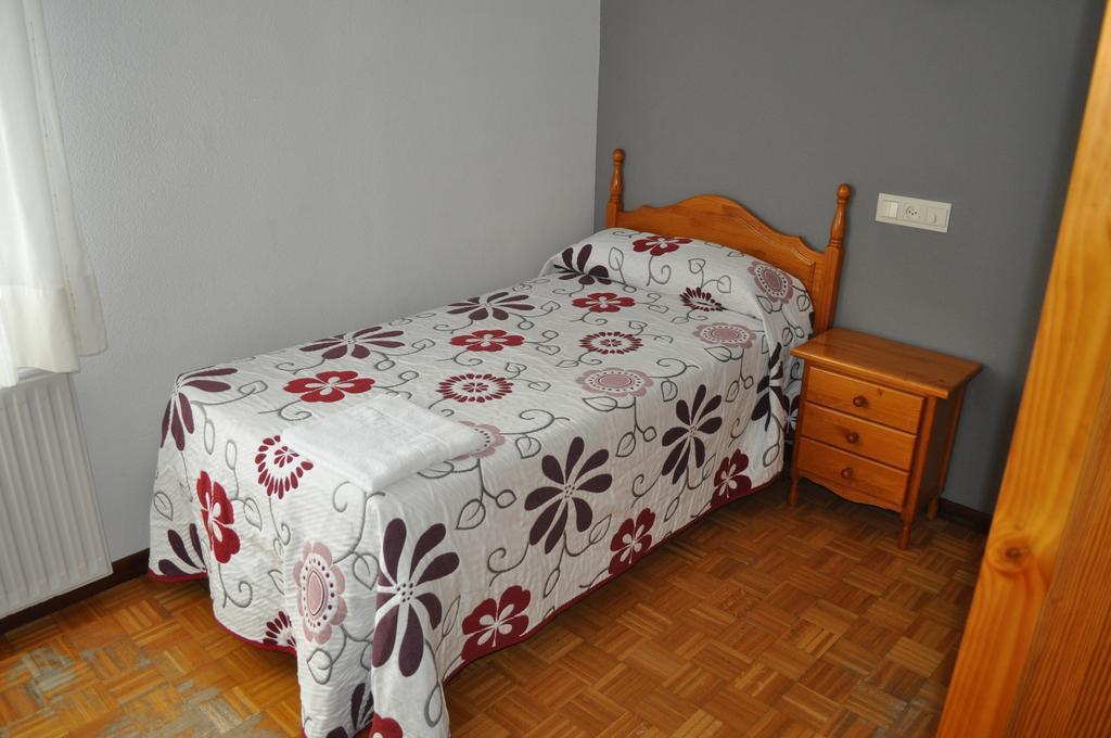 Hostal La Tablada Navaleno Pokoj fotografie